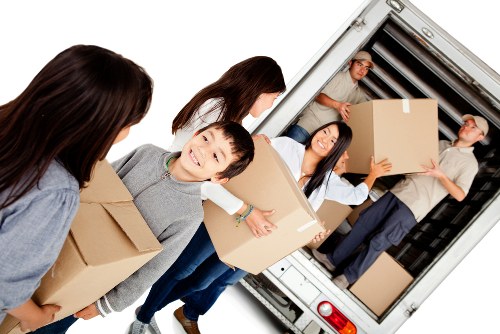 Removal van service for North Sheen homes and local moves