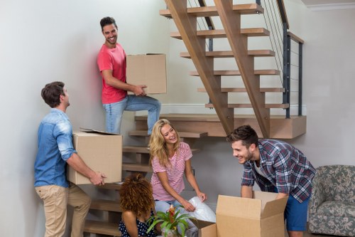 North Sheen removal van service for flats, houses, and businesses
